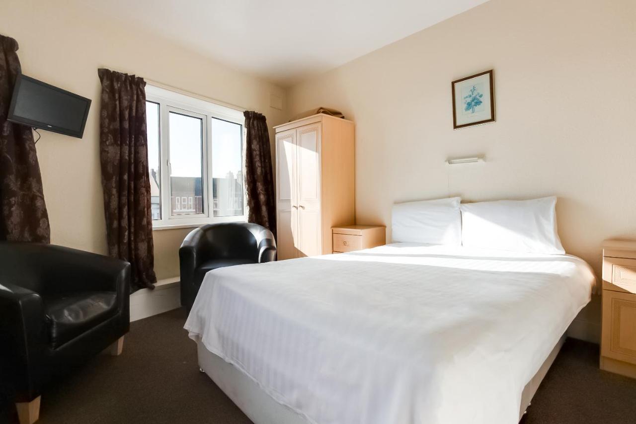 Oyo Grosvenor House Hotel Скегнес Екстериор снимка