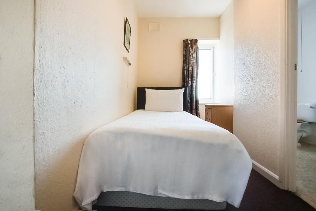 Oyo Grosvenor House Hotel Скегнес Екстериор снимка