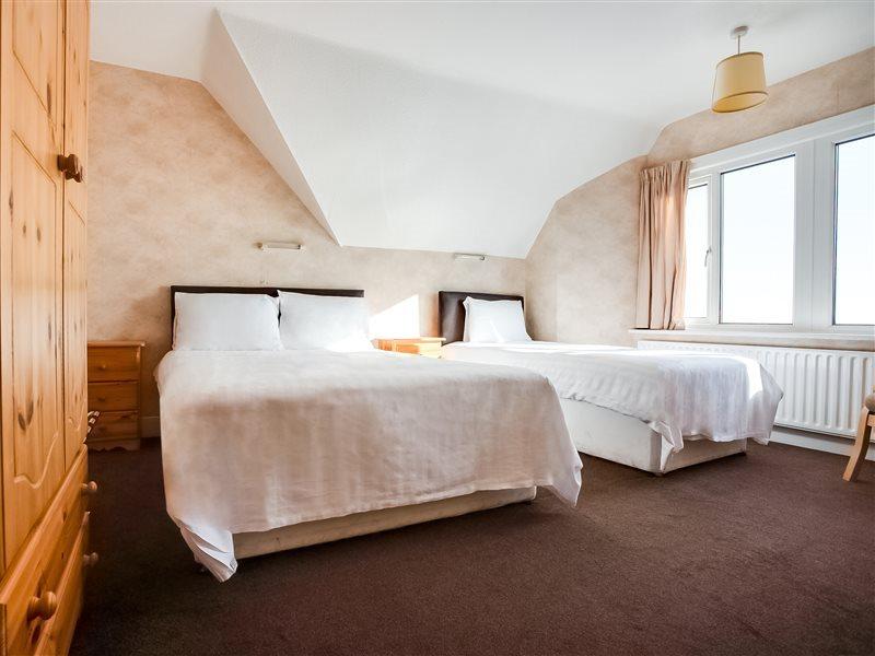 Oyo Grosvenor House Hotel Скегнес Екстериор снимка